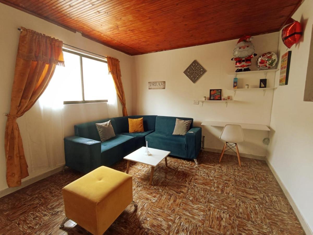 Komodo Alojamiento- Hostal Autoservicio, Ubicado Cerca Al Centro Historico - Bano Privado, Wifi , Cama 2X2 Y Agua Caliente Y Cocina Compartida Popayán Exterior foto